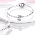 Ezüst charm, betű, I