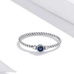 Ezüst gyűrű kék kővel, 7