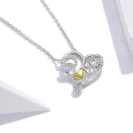 Ezüst nyaklánc, igaz szerelem