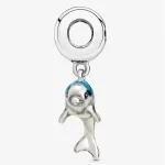 Ezüst charm, delfin