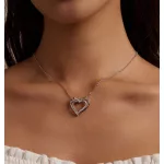Ezüst nyaklánc dupla szíves, pillangós medállal