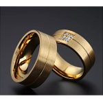 Férfi karikagyűrű, nemesacél, óarany színben, 8