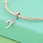 Ezüst charm, Y betű