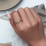 Ezüst női gyűrű kék cirkóniumkristállyal, 7