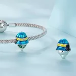 Ezüst charm, földönkívüli