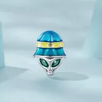 Ezüst charm, földönkívüli