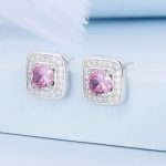 Ezüst női fülbevaló lila kristállyal