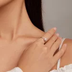 Ezüst női gyűrű, szív alakú, gyönggyel, 7