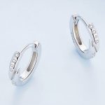 Ezüst fülbevaló csapos karika