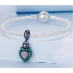 Ezüst charm, fekete macska