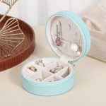 Ékszerdoboz charmoknak, gyűrűknek, karkötőknek, láncoknak, hordozható, kör alakú, kék