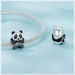Ezüst charm, panda