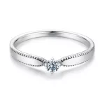 Ezüst női gyűrű moissanite-kristállyal, 6