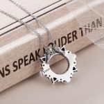 Ezüst nyaklánc, igazgyöngyös medállal