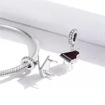 Ezüst charm, zongora