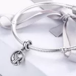 Ezüst charm, repülő