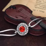 Elegáns medálos karperec