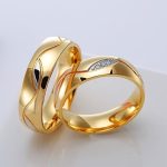 Női karikagyűrű geometrikus mintával, nemesacélból, arany, 8