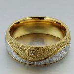 Női karikagyűrű absztrakt díszítéssel, nemesacél, arany, 8