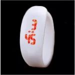 Női karkötőóra, LED-es, fehér