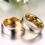 Férfi karikagyűrű, nemesacél, aranyszínű, 10 