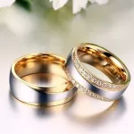 Férfi karikagyűrű, nemesacél, aranyszínű, 11 