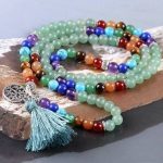 Féldrágaköves mala, bojt díszítéssel, zöld 