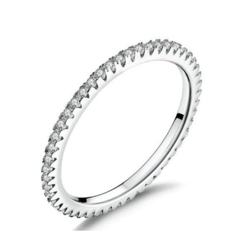 Ezüst gyűrű, körben kristálykövekkel díszítve, 8-as méret