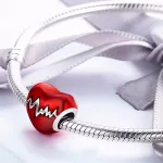 Ezüst charm, szív