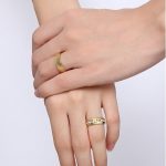 Női karikagyűrű, nemesacél, aranyszínű, 7 