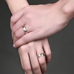 Női karikagyűrű, nemesacél, aranyszínű, 7 