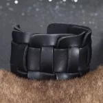 Punk karkötő, bőr, fekete, fém patenttal