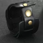 Punk karkötő, bőr, fekete, fém patenttal