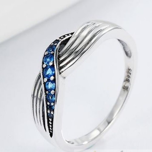 Kék fonatos ezüst gyűrű, 8-as méret