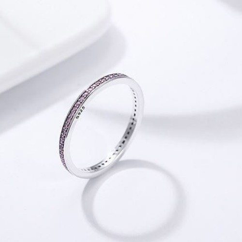 Ezüst gyűrű kristályokkal, lila, 7-es méret
