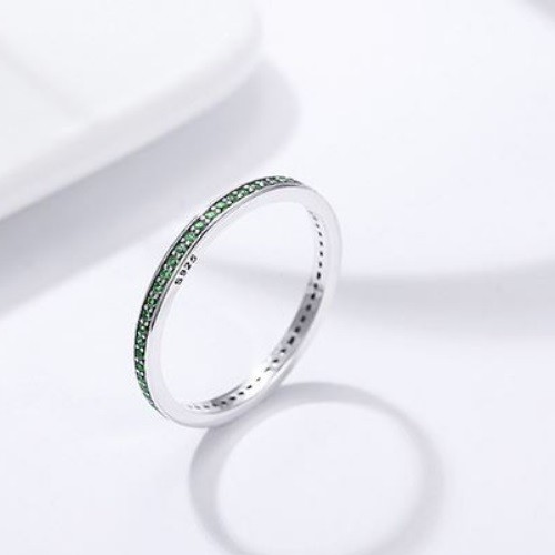 Ezüst gyűrű kristályokkal, zöld, 6-os méret