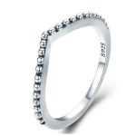 Ezüst gyűrű kristályokkal, csepp alakú, 7