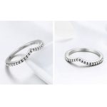 Ezüst gyűrű kristályokkal, csepp alakú, 7