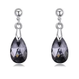   Csepp formájú fülbevaló Swarovski kristállyal díszített, fekete