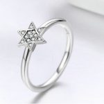 Ezüst gyűrű csillagos díszítéssel, 6