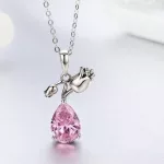 Ezüst nyaklánc tulipános medállal, kristállyal díszítve, pink