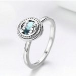 Ezüst gyűrű kék kristállyal, 7