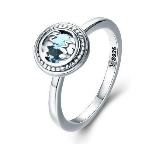 Ezüst gyűrű kék kristállyal, 8-as méret