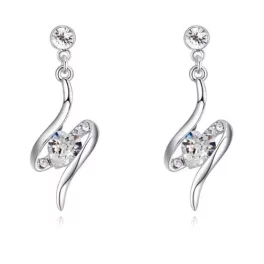  Spirálba foglalt szív fülbevaló Swarovski kristállyal díszített, fehér