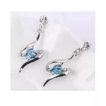Spirálba foglalt szív fülbevaló Swarovski kristállyal díszített, akvamarin