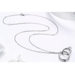 Ezüst nyaklánc, duplagyűrűs medállal