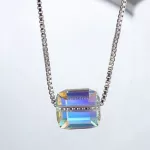 Nyaklánc Swarovski kristállyal díszített kockamedállal, multikolor