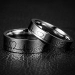 Nemesacél férfi karikagyűrű, EKG-jellel, 11