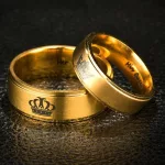 Nemesacél női karikagyűrű "His Queen" felirattal, arany színű, 7