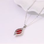 Nyaklánc csepp alakú medállal, cseh kristállyal, piros